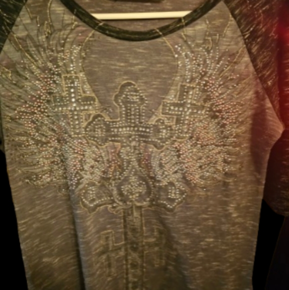 Angels and Diamons embellished tee Medium - Picture 5 of 5